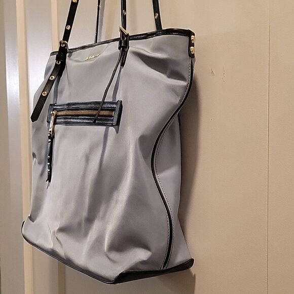 Michael Kors Leila Large Pale blue Tote Studded Straps - Picture 5 of 14